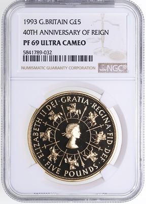 イギリス 1993年 5ポンド プルーフ金貨 エリザベス2世 戴冠40周年記念　NGC PF69 ULTRA CAMEO