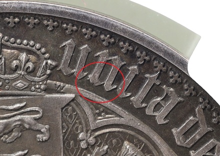 イギリス　1847年　ビクトリア　ゴシック　クラウン　銀貨 プレーンエッジ